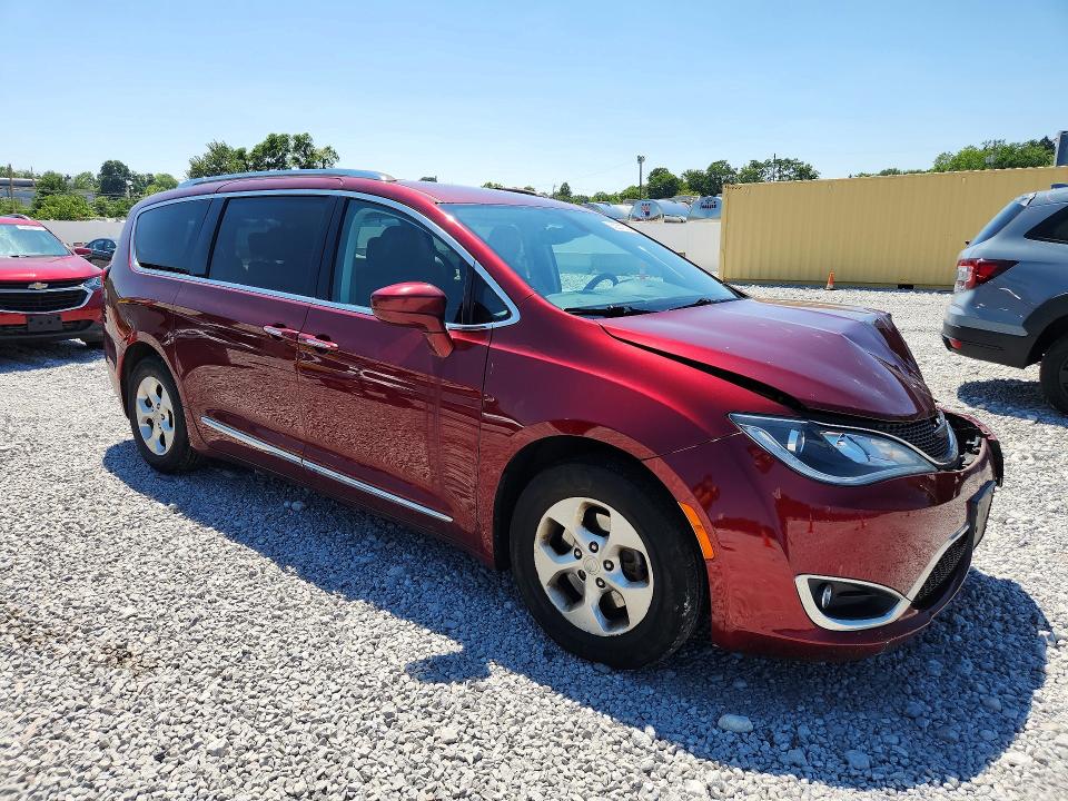 Photo 4 from auction – 2017 CHRYSLER PACIFICA with VIN 2C4RC1EG3HR510595