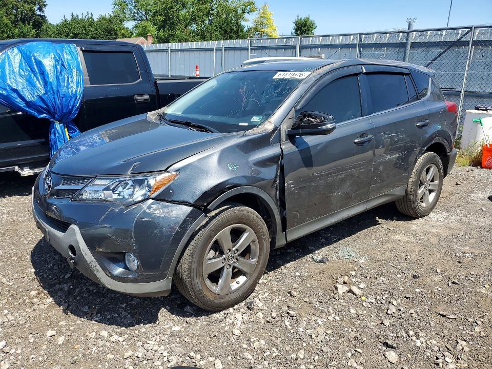TOYOTA RAV4 2015 with VIN JTMWFREV7FD069822 - Photo from auction