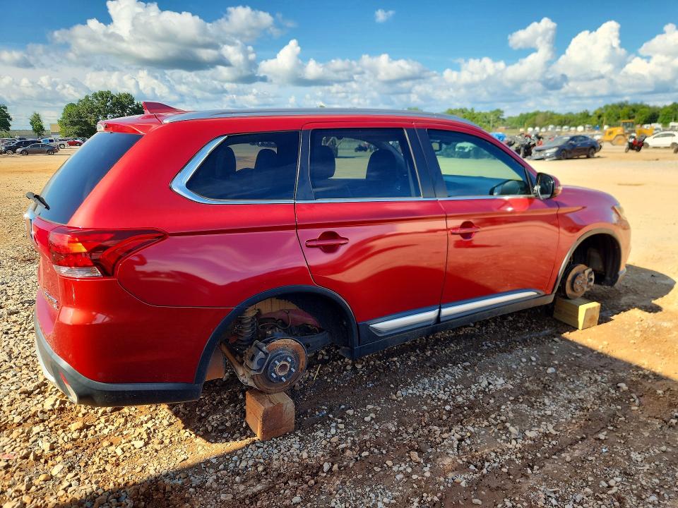 Photo 3 from auction – 2018 MITSUBISHI OUTLANDER with VIN JA4AD3A32JZ007929