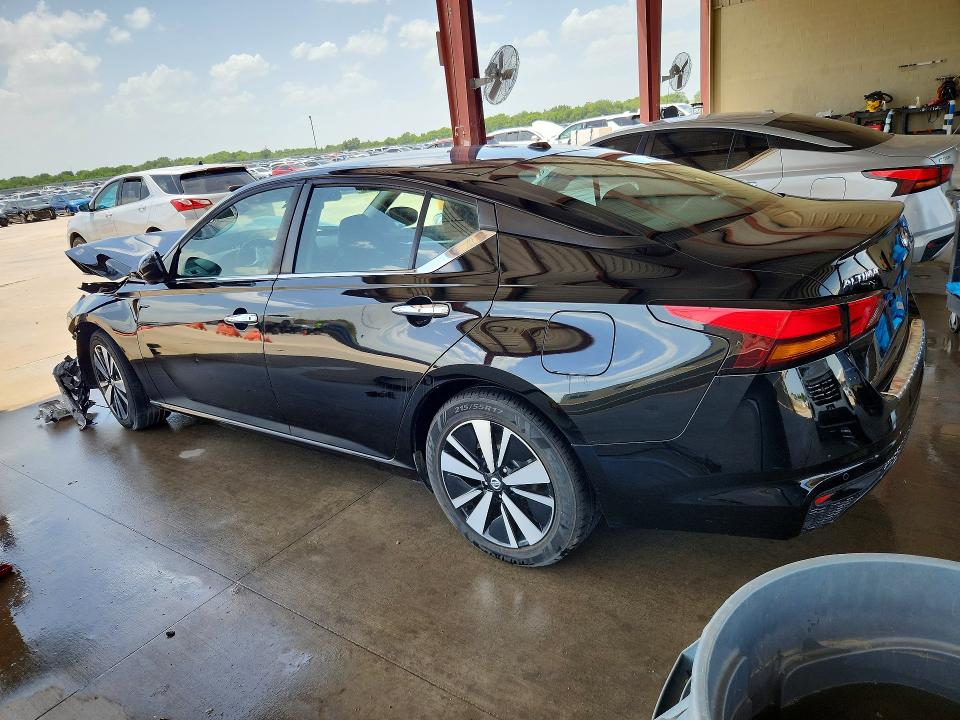 Photo 2 from auction – 2022 NISSAN ALTIMA with VIN 1N4BL4DV6NN330481