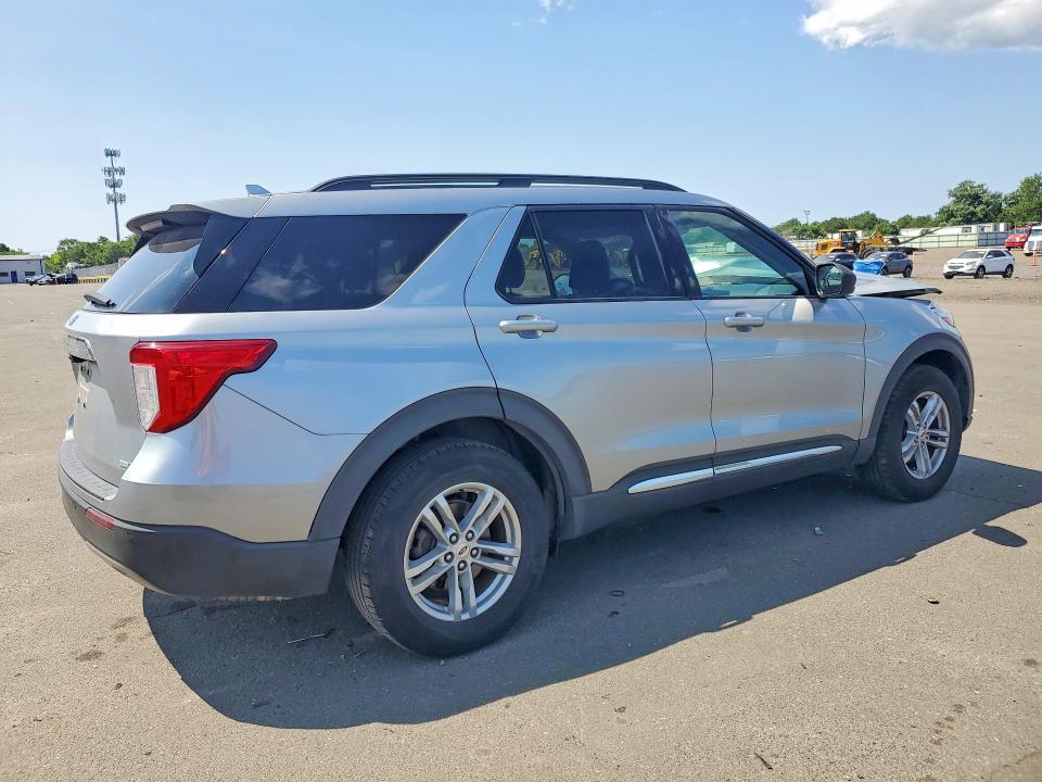 Photo 3 from auction – 2020 FORD EXPLORER with VIN 1FMSK8DHXLGC39581