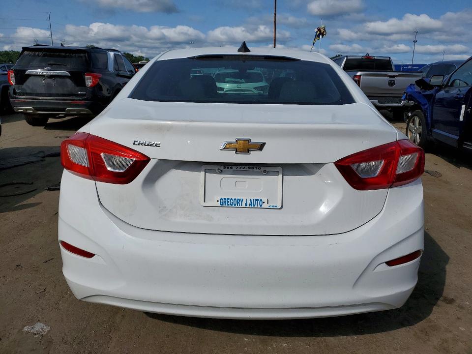 Photo 6 from auction – 2017 CHEVROLET CRUZE with VIN 1G1BC5SM2H7246248