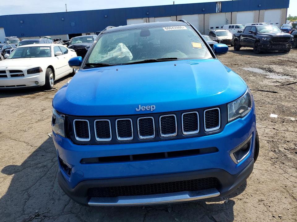 Photo 5 from auction – 2018 JEEP COMPASS with VIN 3C4NJDCB8JT418723