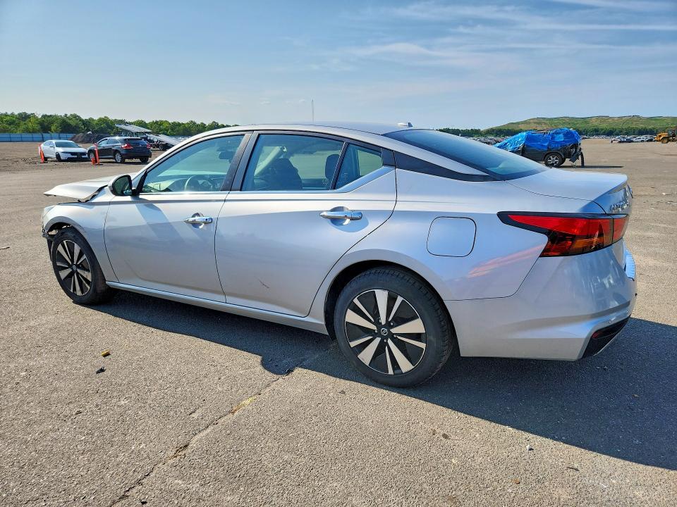 Photo 2 from auction – 2022 NISSAN ALTIMA with VIN 1N4BL4DV0NN396881
