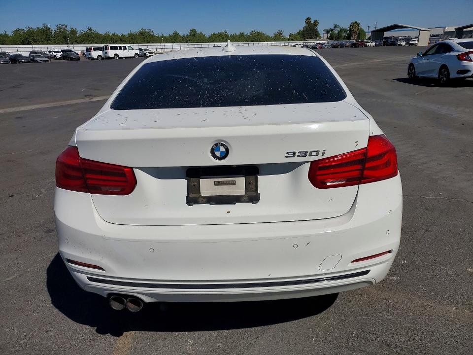 Photo 6 from auction – 2018 BMW 330 with VIN WBA8B9G54JNV00196