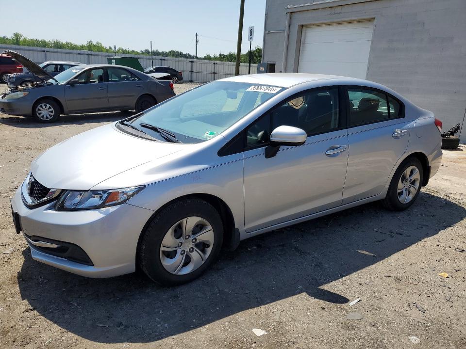 HONDA CIVIC 2015 with VIN 2HGFB2F57FH546559 - Photo from auction