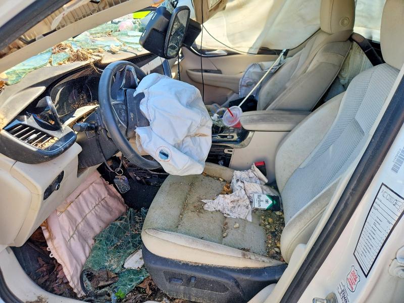Photo 7 from auction – 2023 BUICK ENVISION with VIN LRBAZLR42PD019345