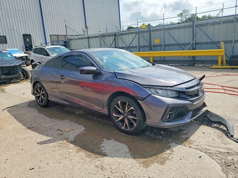 Photo 4 from auction – 2017 HONDA CIVIC with VIN 2HGFC3A54HH752564
