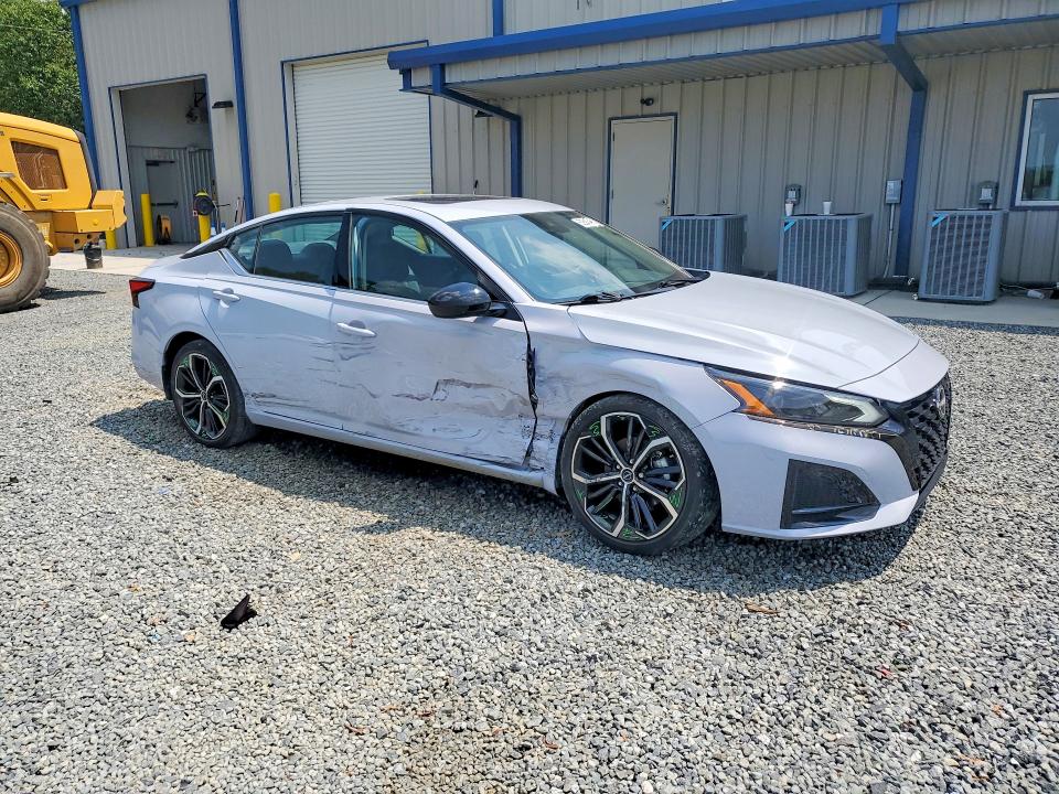 Photo 4 from auction – 2024 NISSAN ALTIMA with VIN 1N4BL4CV1RN324692