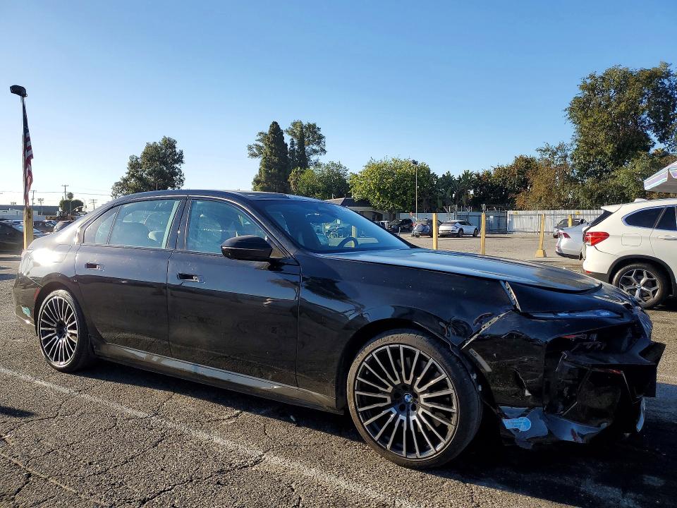 Photo 4 from auction – 2024 BMW I7 with VIN WBY43EJ00RCT10096