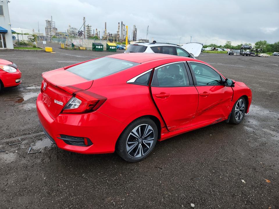 Photo 3 from auction – 2017 HONDA CIVIC with VIN 2HGFC2F81HH015920
