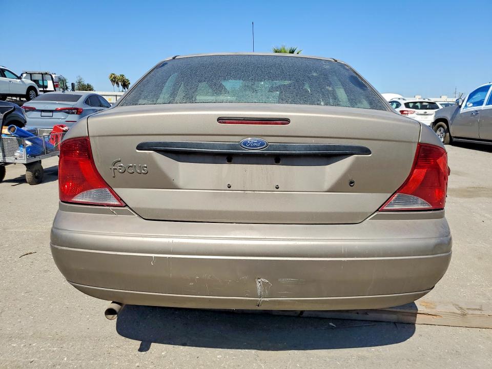 Photo 6 from auction – 2004 FORD FOCUS with VIN 1FAFP33Z44W188788