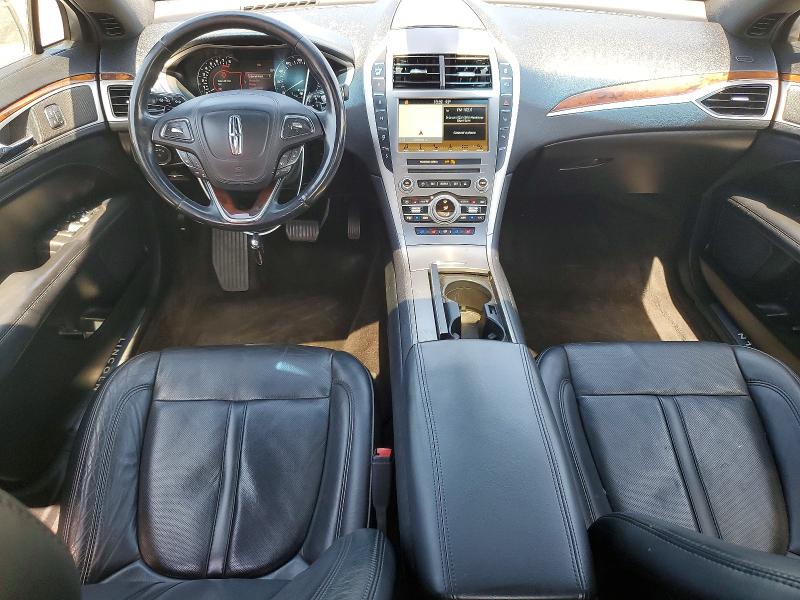 Photo 8 from auction – 2017 LINCOLN MKZ with VIN 3LN6L5E90HR620263