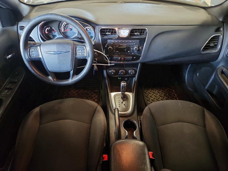 Photo 8 from auction – 2014 CHRYSLER 200 with VIN 1C3CCBAB9EN184921