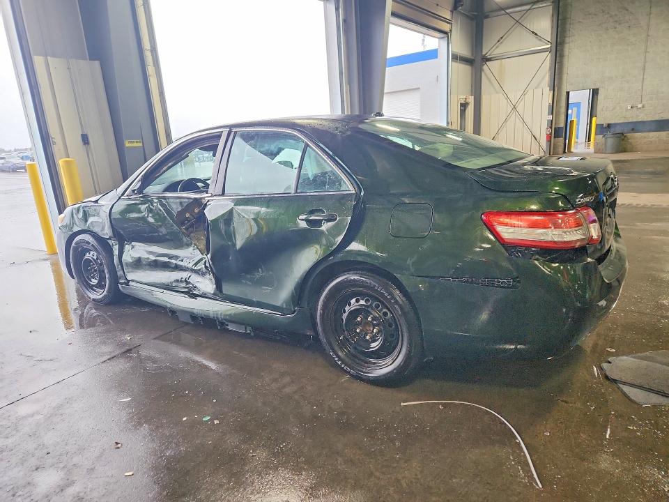 Photo 2 from auction – 2011 TOYOTA CAMRY with VIN 4T1BF3EK1BU617031