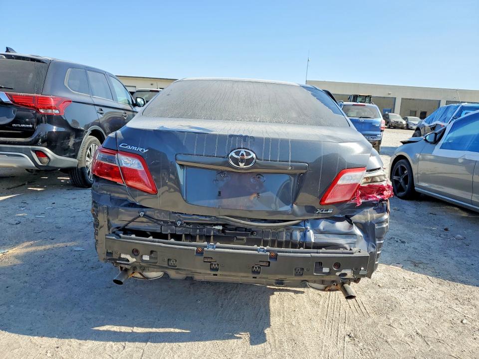 Photo 6 from auction – 2008 TOYOTA CAMRY with VIN 4T1BK46K18U065703