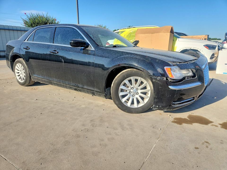 Фото 4 с аукциона – 2014 CHRYSLER 300 с VIN 2C3CCAAG5EH207397