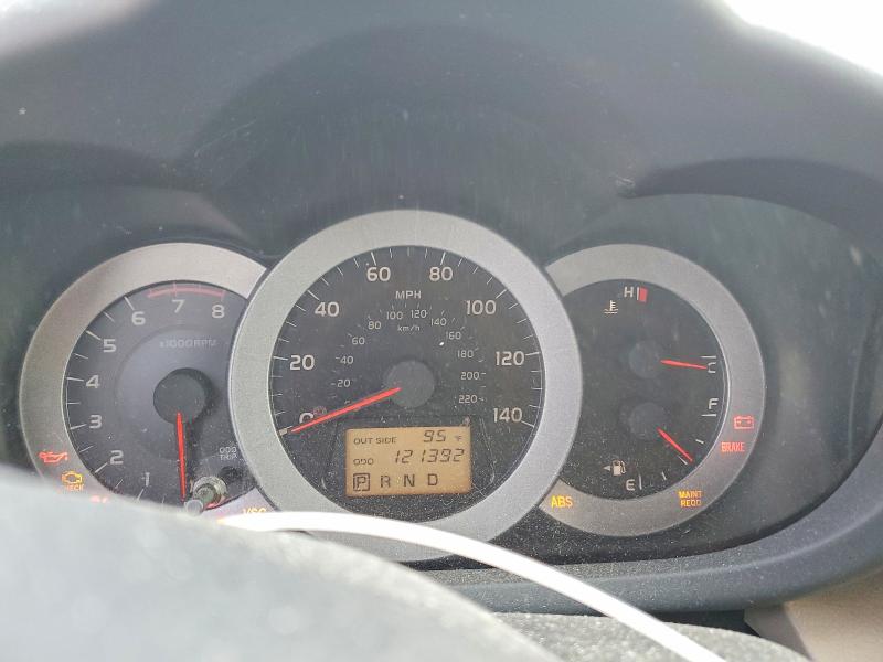 Photo 9 from auction – 2006 TOYOTA RAV4 with VIN JTMZD33V865028676