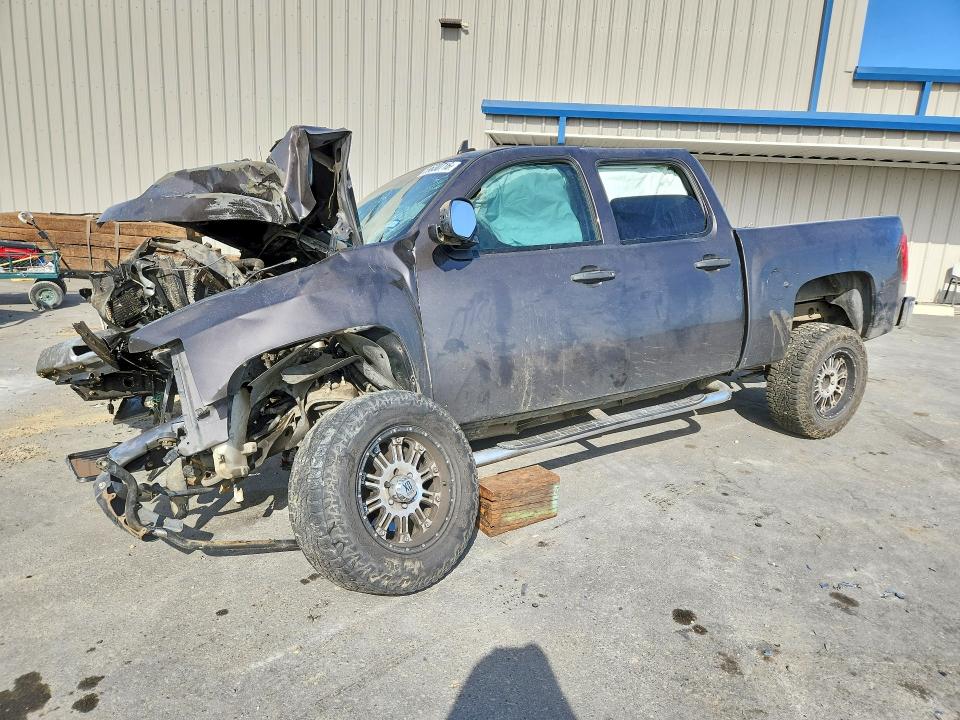 CHEVROLET SILVERADO 2011 with VIN 3GCPCREA9BG267549 - Photo from auction