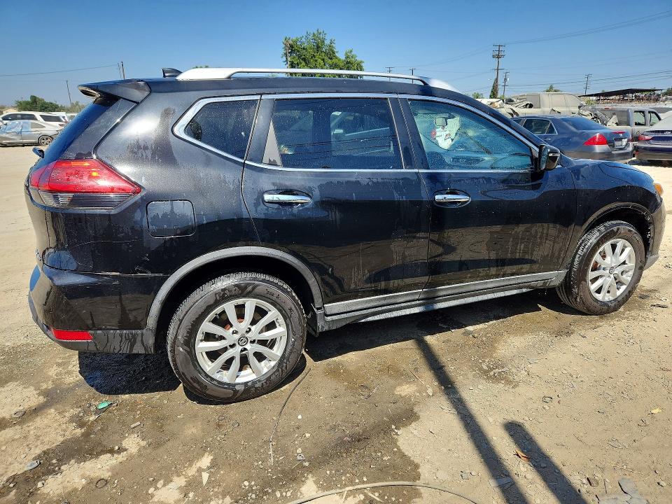 Photo 3 from auction – 2017 NISSAN ROGUE with VIN KNMAT2MV4HP568557