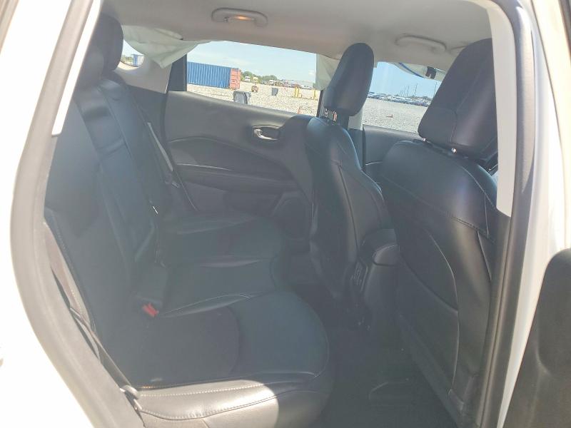 Photo 10 from auction – 2019 JEEP COMPASS with VIN 3C4NJCBB4KT851520