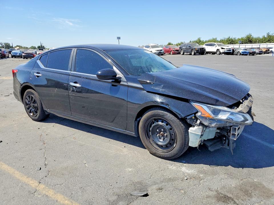 Photo 4 from auction – 2020 NISSAN ALTIMA with VIN 1N4BL4BV6LC220350