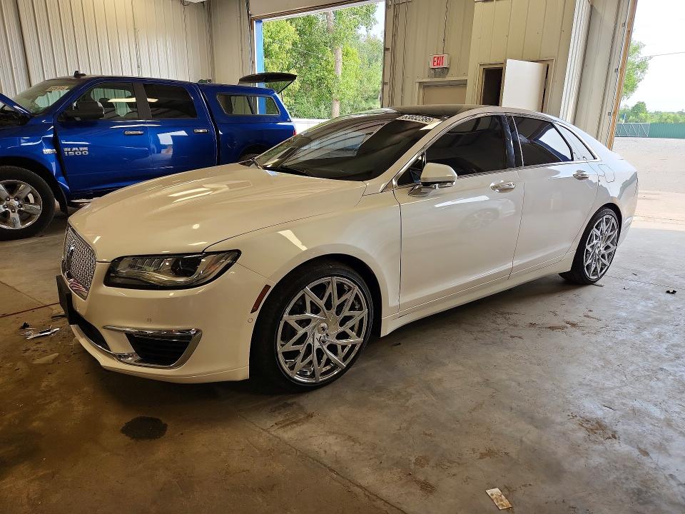 LINCOLN MKZ 2017 with VIN 3LN6L5DC5HR651022 - Photo from auction