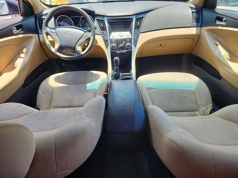 Photo 8 from auction – 2011 HYUNDAI SONATA with VIN 5NPEB4ACXBH263375