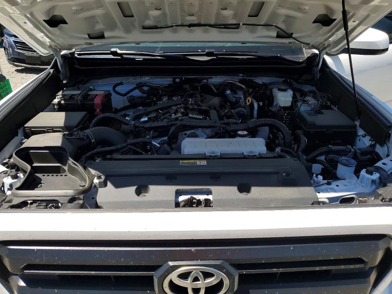 Photo 11 from auction – 2025 TOYOTA TACOMA with VIN 3TMLB5JN6SM128208