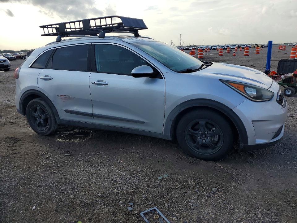 Photo 4 from auction – 2019 KIA NIRO with VIN KNDCB3LC1K5218114