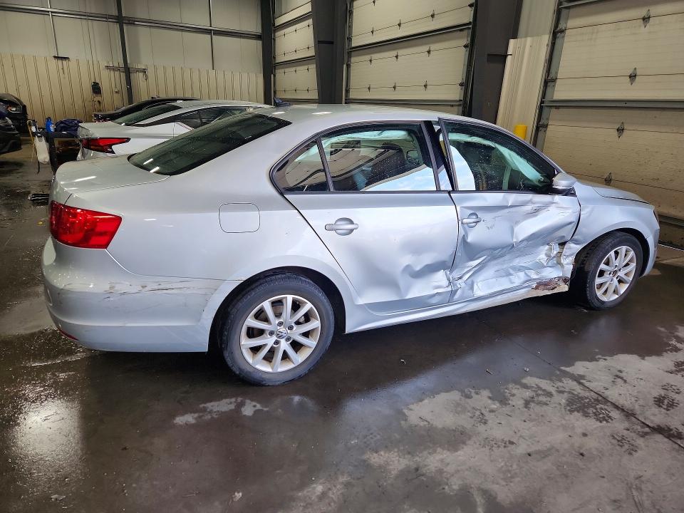 Photo 3 from auction – 2012 VOLKSWAGEN JETTA with VIN 3VWBP7AJ8CM378456