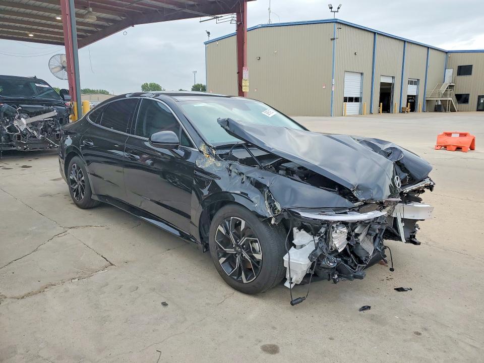 Photo 4 from auction – 2025 HYUNDAI SONATA with VIN KMHL64JA3SA471434
