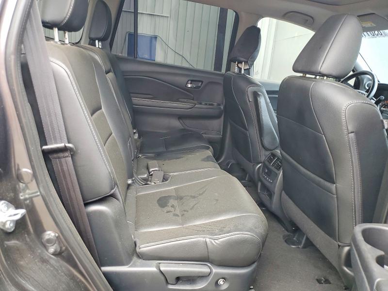 Фото 11 с аукциона – 2018 HONDA PILOT с VIN 5FNYF6H55JB072531