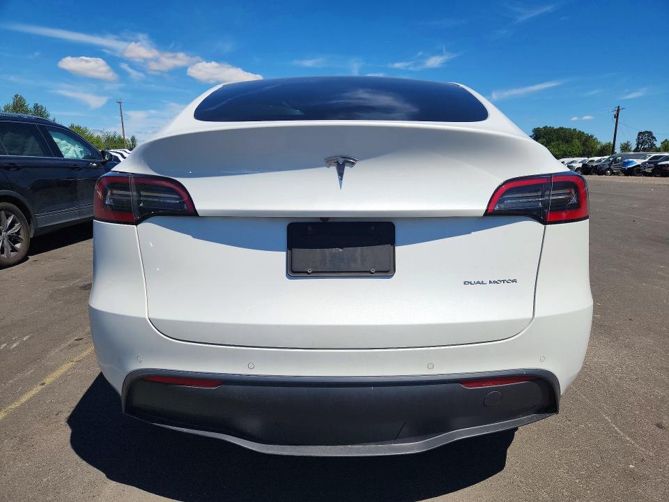 Photo 6 from auction – 2022 TESLA MODEL Y with VIN 7SAYGDEE8NF558491