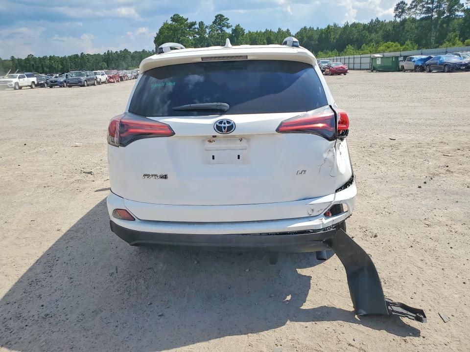 Photo 6 from auction – 2018 TOYOTA RAV4 with VIN 2T3ZFREV3JW457607