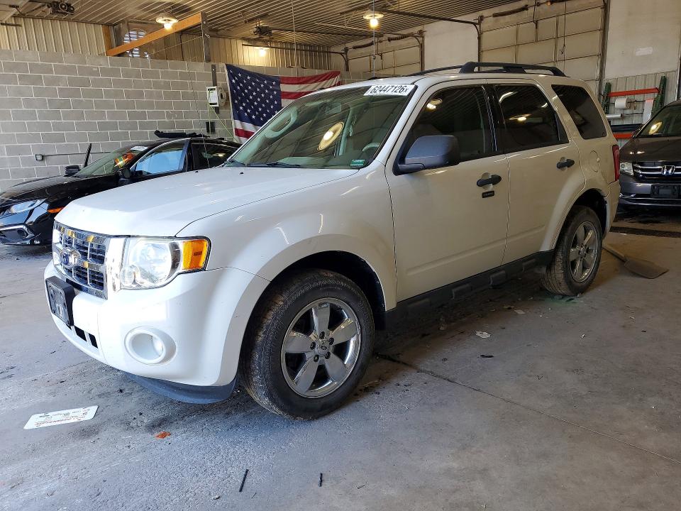 FORD ESCAPE 2010 with VIN 1FMCU0D73AKA33245 - Photo from auction