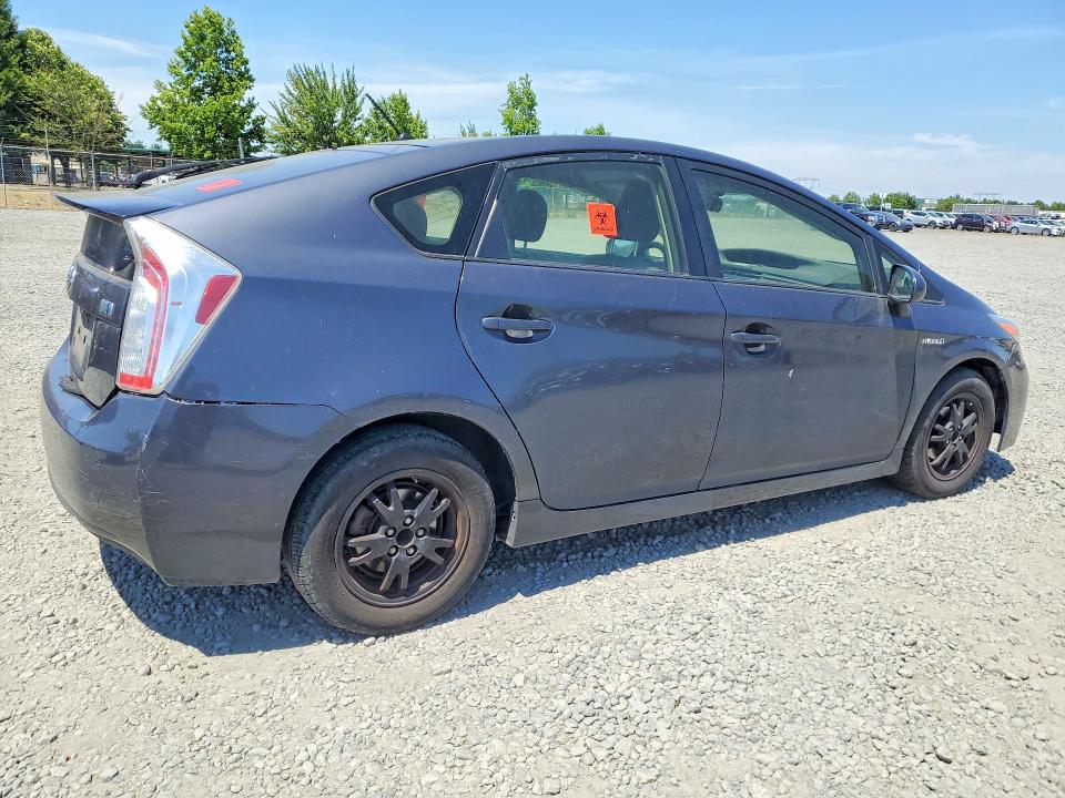 Photo 3 from auction – 2015 TOYOTA PRIUS with VIN JTDKN3DU5F1912568