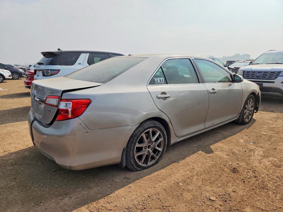 Photo 3 from auction – 2014 TOYOTA CAMRY HYBRID with VIN 4T1BD1FK8EU101925