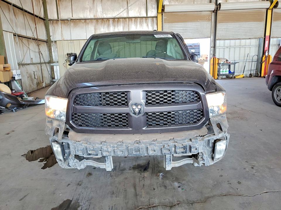 Фото 5 с аукциона – 2014 RAM 1500 с VIN 3C6JR7AT6EG267844