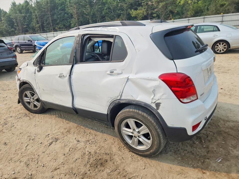 Photo 2 from auction – 2021 CHEVROLET TRAX with VIN KL7CJLSB3MB353074