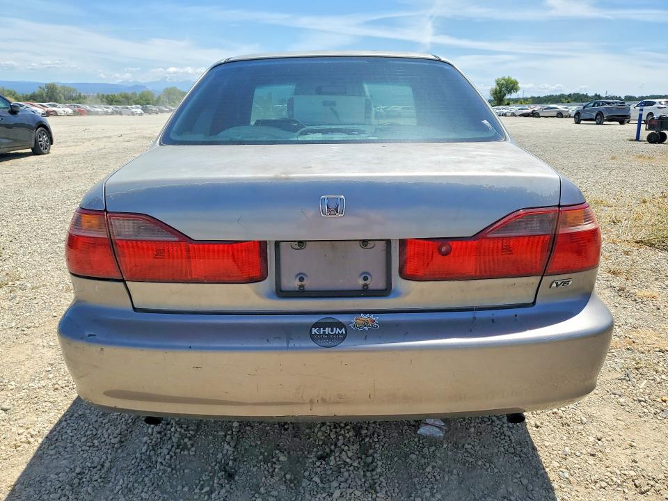 Photo 6 from auction – 2000 HONDA ACCORD with VIN 1HGCG1645YA058377