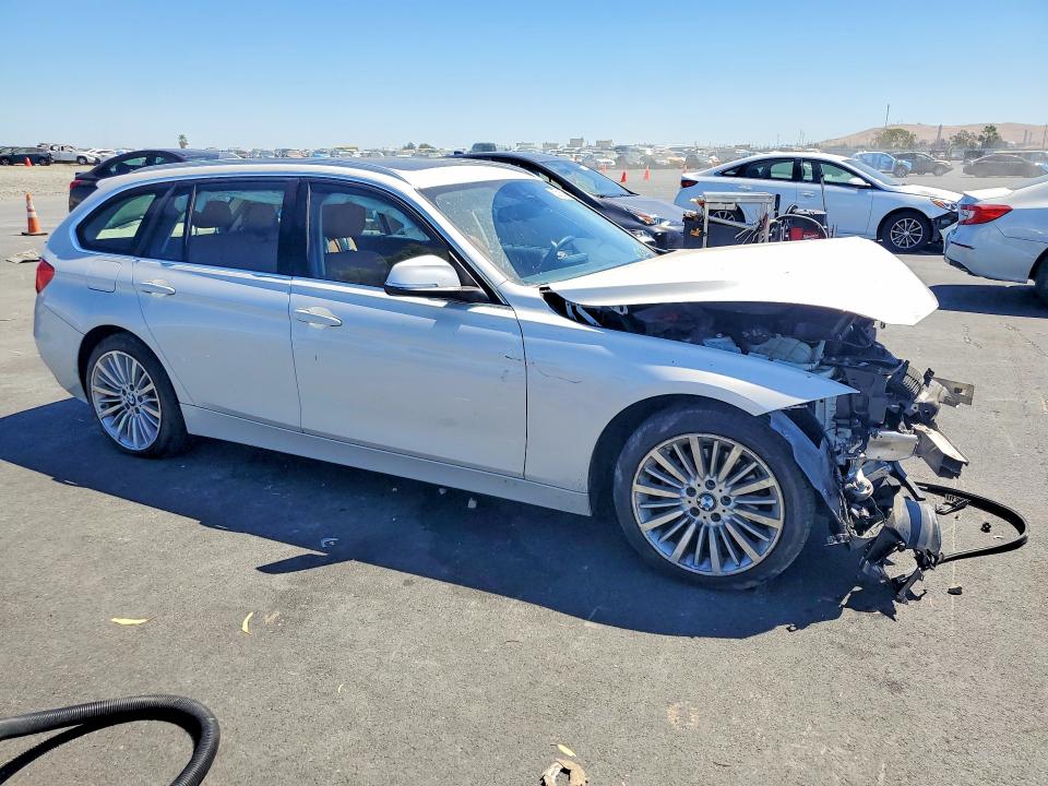 Photo 4 from auction – 2014 BMW 328 with VIN WBA3K5C58EKT33602