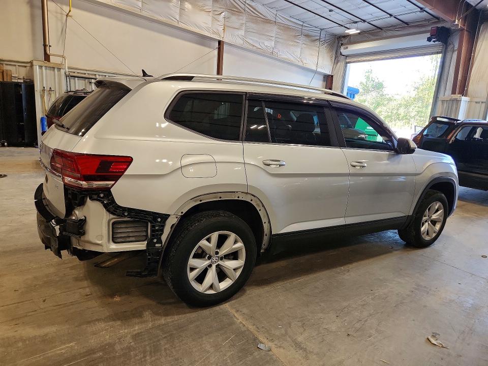 Photo 3 from auction – 2019 VOLKSWAGEN ATLAS with VIN 1V2DR2CA3KC548159