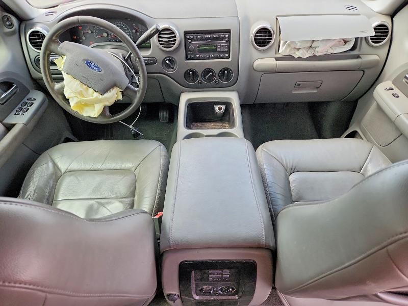 Photo 8 from auction – 2004 FORD EXPEDITION with VIN 1FMPU16L64LB05653