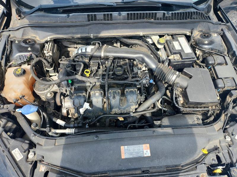 Photo 11 from auction – 2016 FORD FUSION with VIN 3FA6P0K92GR197691