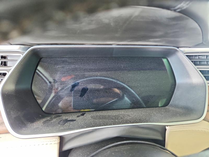 Photo 9 from auction – 2018 TESLA MODEL X with VIN 5YJXCDE44JF081127
