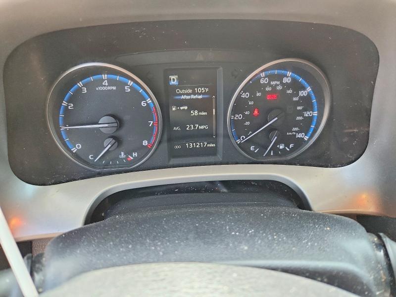 Photo 9 from auction – 2018 TOYOTA RAV4 with VIN 2T3BFREV1JW811528