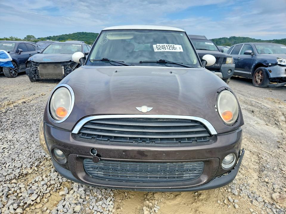 Photo 5 from auction – 2011 MINI COOPER with VIN WMWSU3C50BT091209
