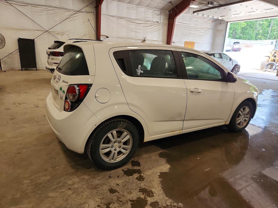 Photo 3 from auction – 2012 CHEVROLET SONIC with VIN 1G1JA6SHXC4142840