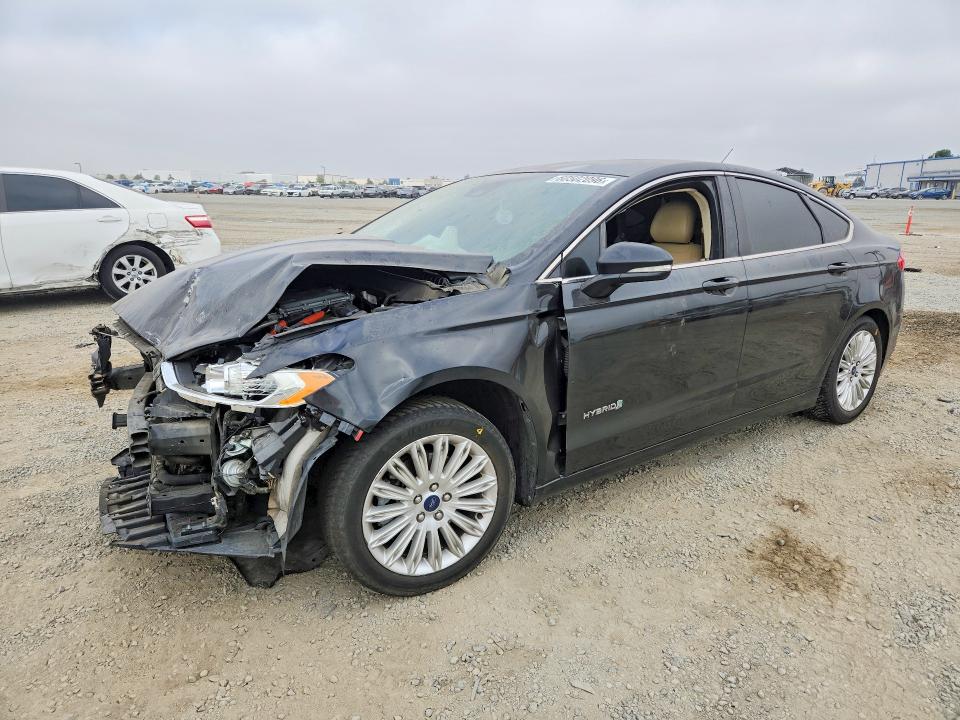FORD FUSION 2013 مع رقم تعريف المركبة 3FA6P0LU0DR362605 - صورة من المزاد